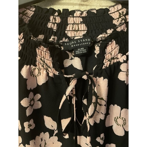 Social Standard by Sanctuary Floral Black and Pink Women's Top - Picture 5 of 6